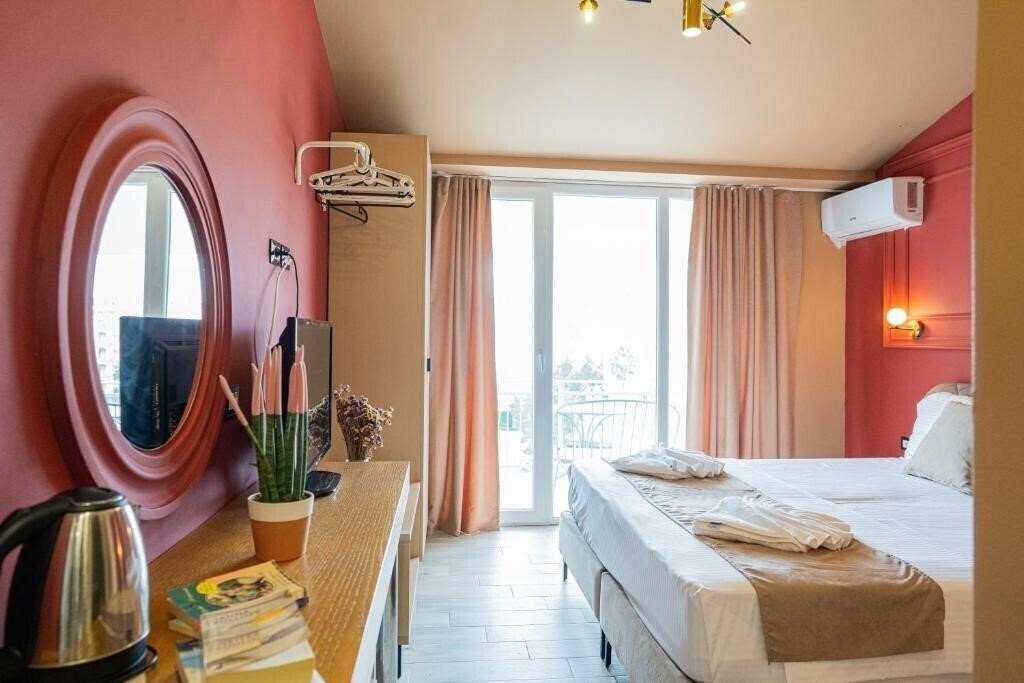 Фото Garden Palace 4*