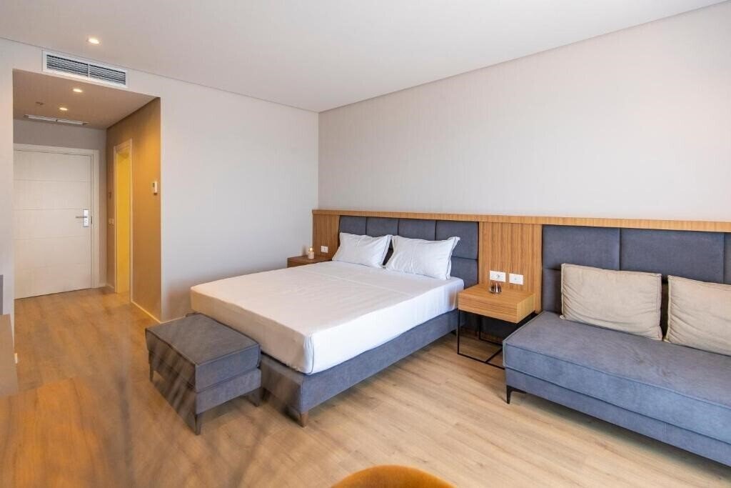 Картинка AMR Hotel 4*