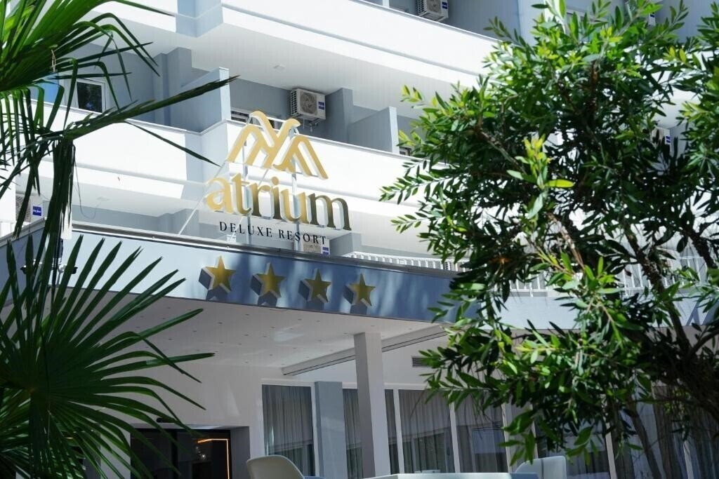 Готель Atrium Deluxe Resort 4*