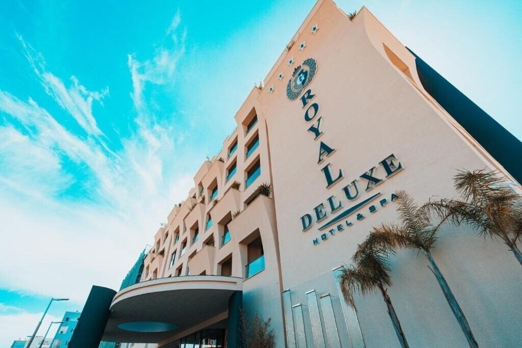 Отель Royal G Deluxe 5*