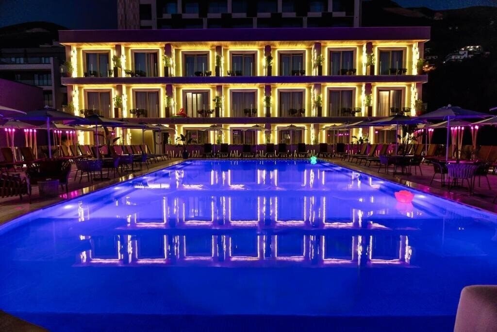 Фото Vlora Priam Affiliated by Melia (ex. Hotel Vlora Priam Affiliated by Melia) 5*