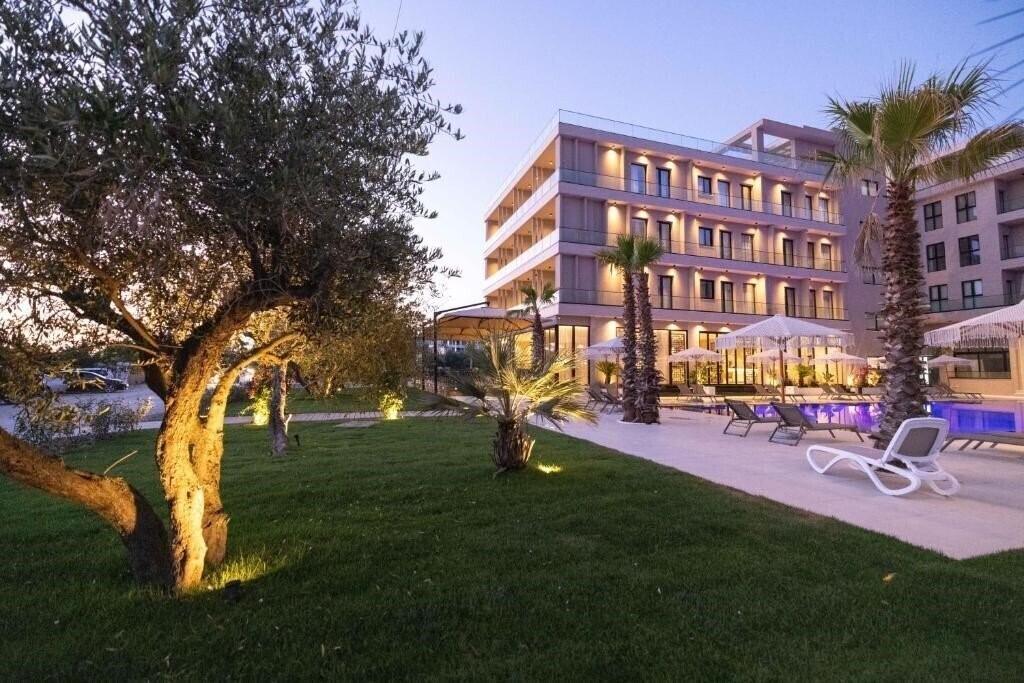 Готель Tris3 4*