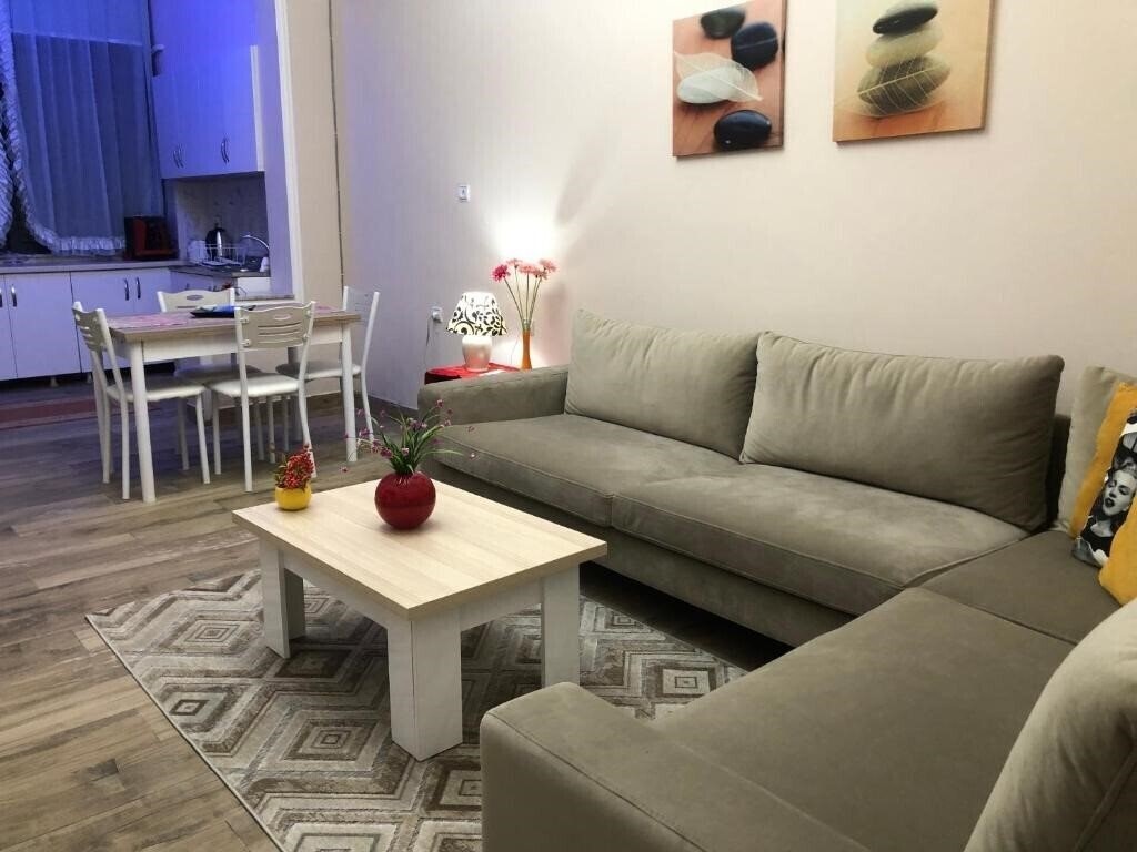 Отель Ani Hotel 2*