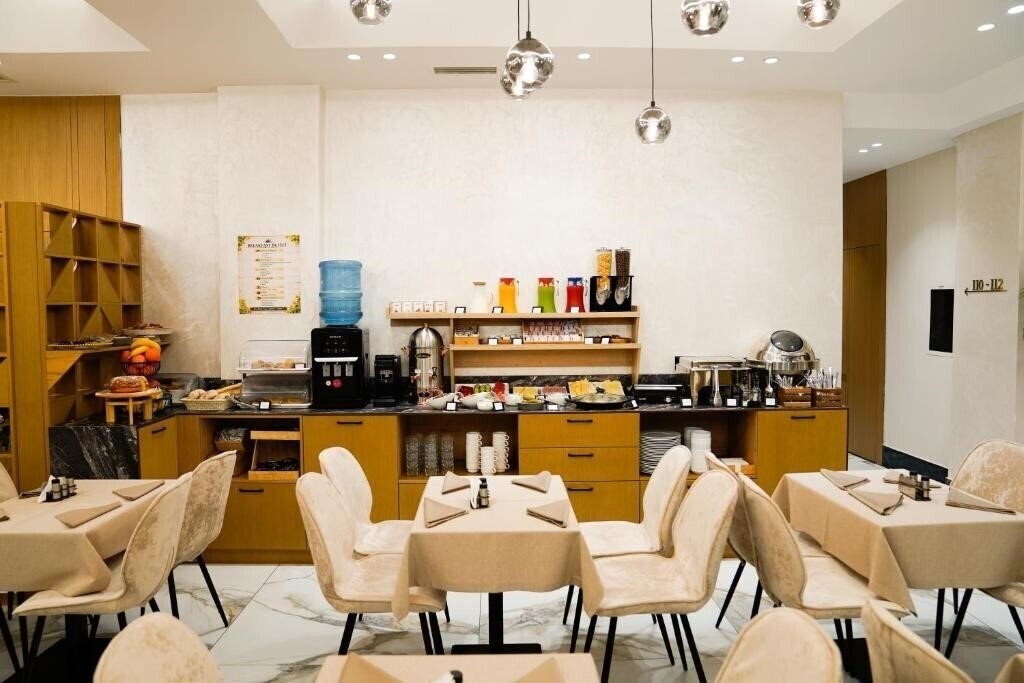Фото Nayel Hotel 4*