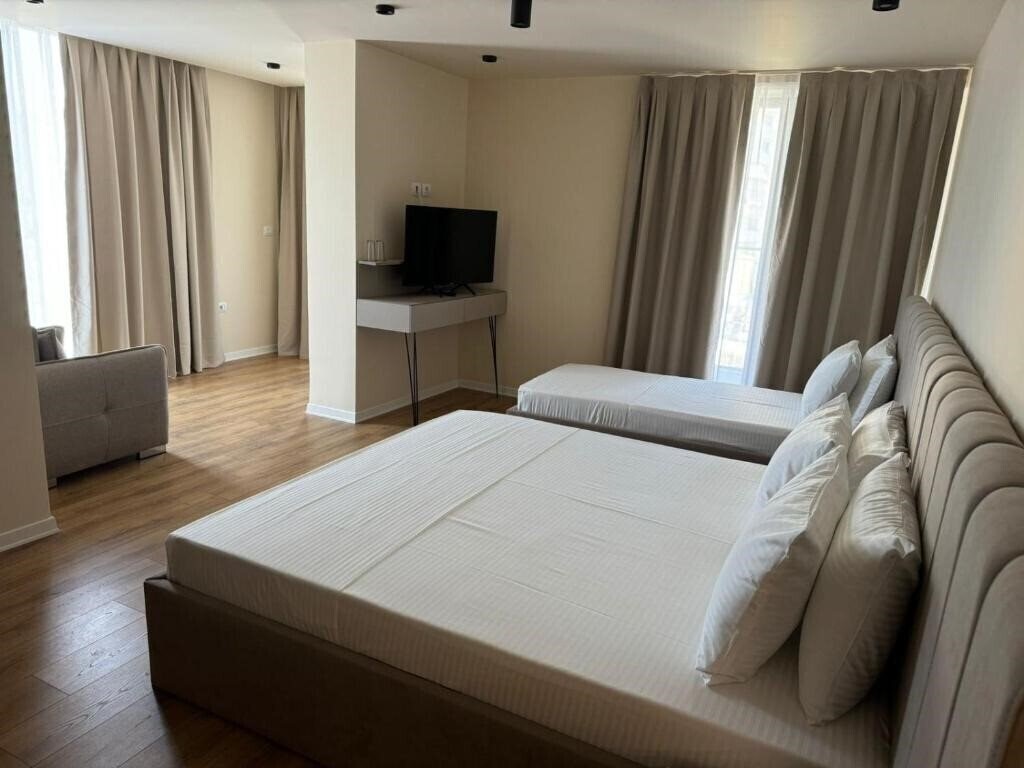 Фото Hotel Kraja Golem 4*