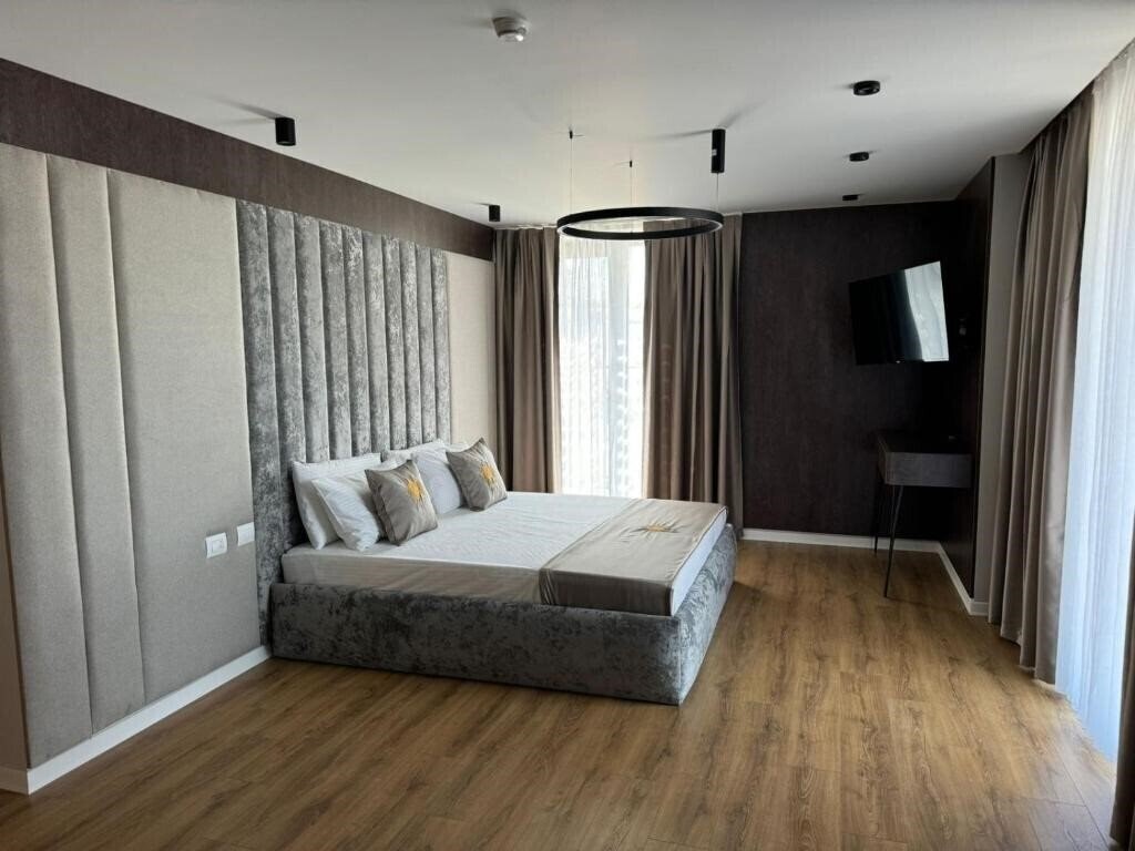 Фотографія Hotel Kraja Golem 4*