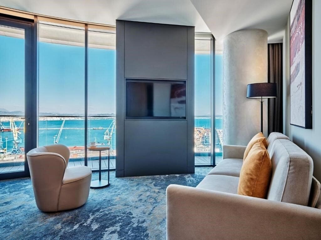 Картинка Crowne Plaza Durres by IHG 5*
