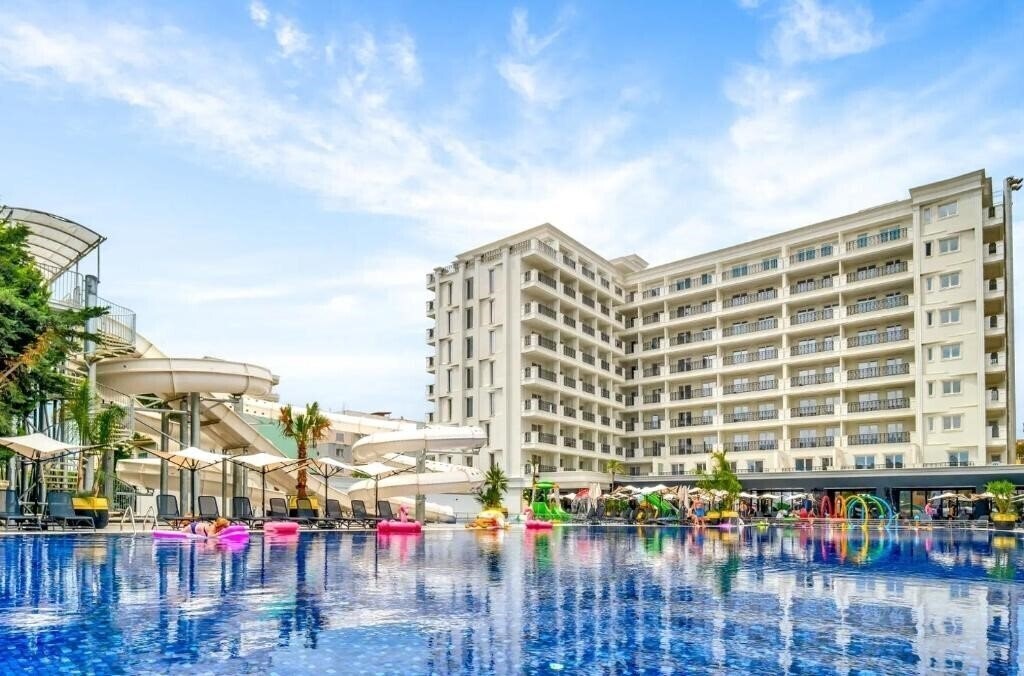 Готель Bonita Luxury Hotel & SPA 5*