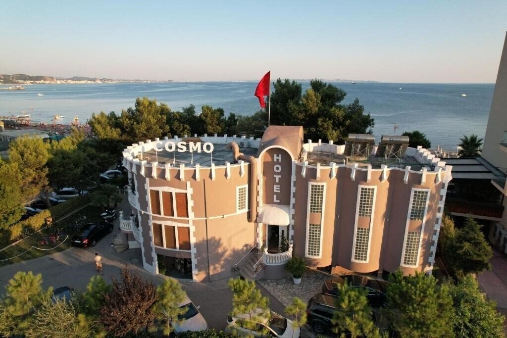 Отель Cosmo Beach Hotel 3*