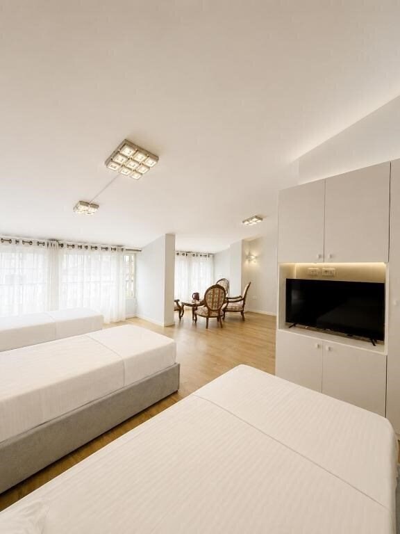 Фото Kein Hotel 4*