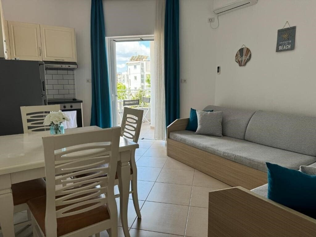 Готель Villa August Ksamil 3*