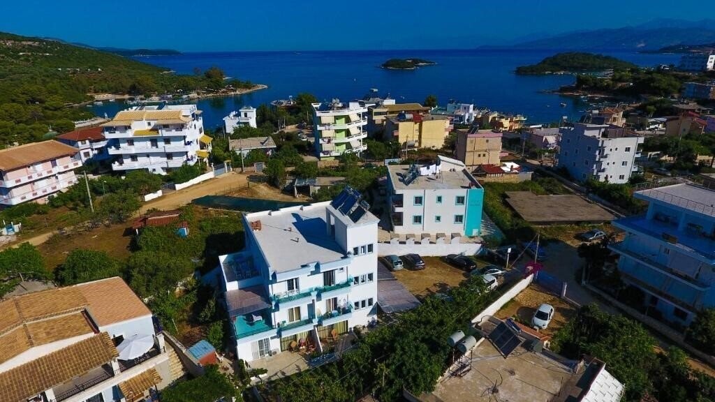 Картинка Vila Enxhi 3*