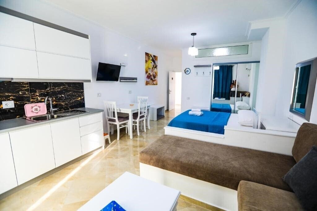 Фото Vila Enxhi 3*