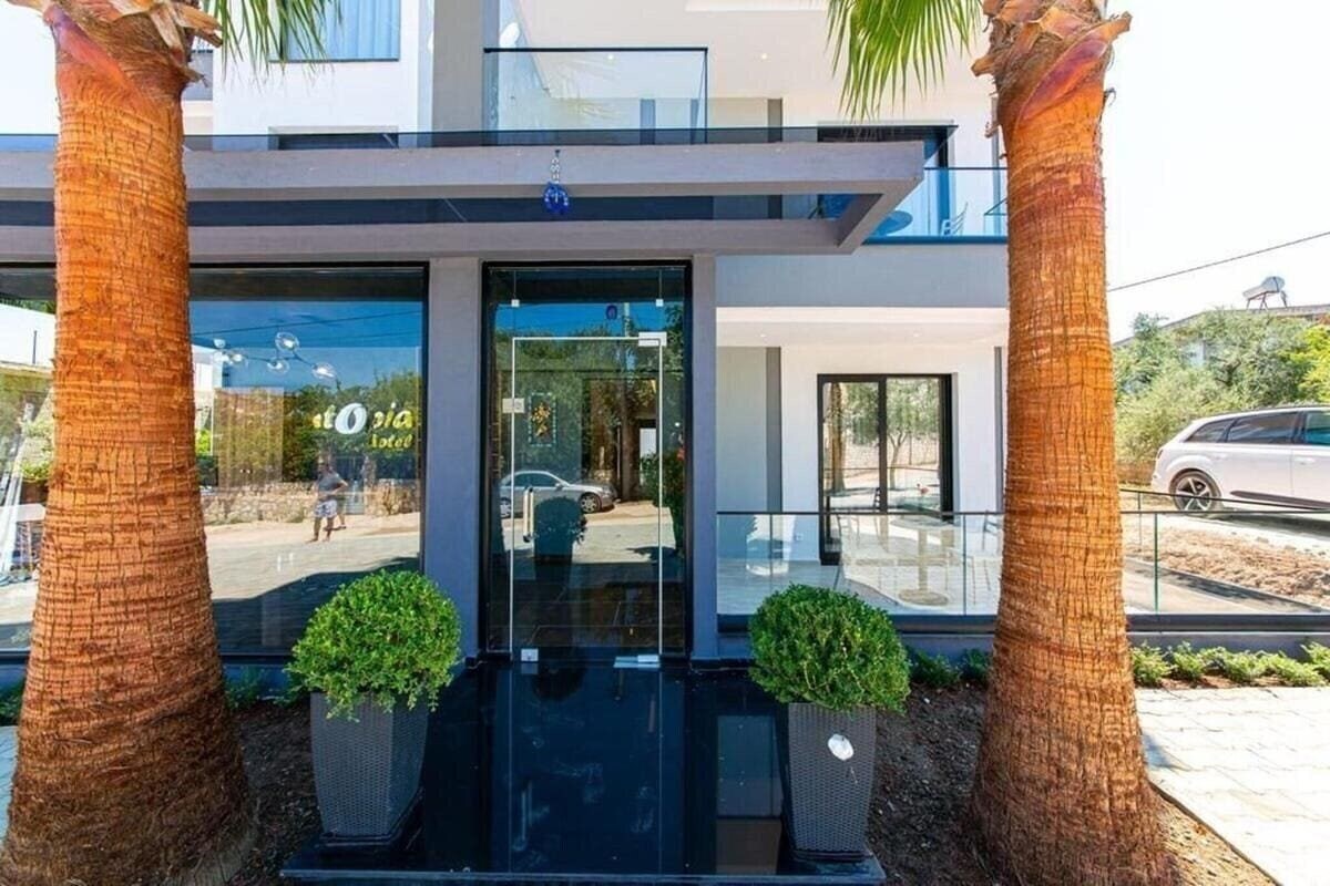 Фотографія Hotel Utopia 3*