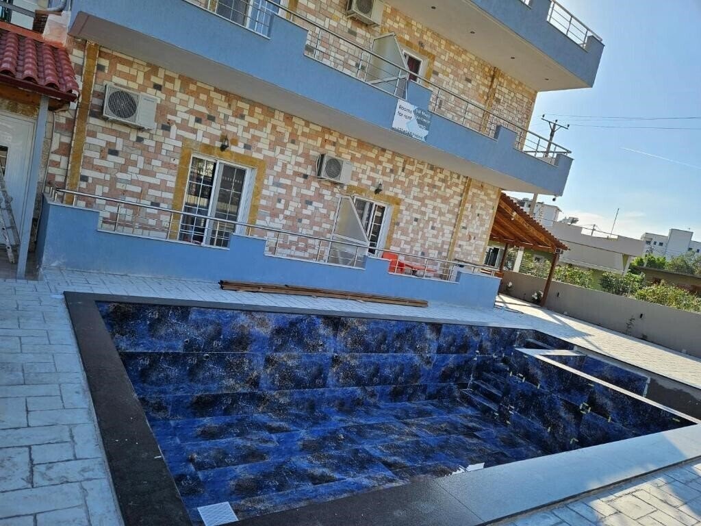 Картинка Ylli Mance Apartments апартаменты