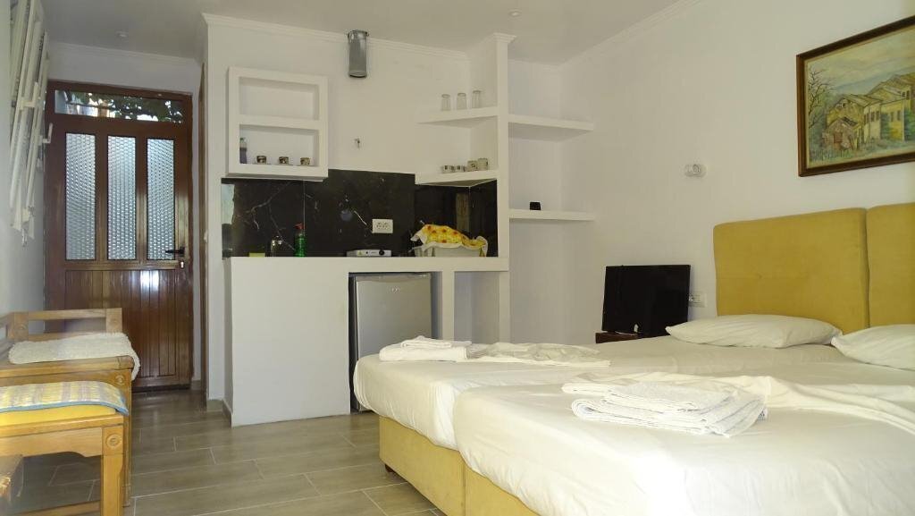 Картинка Petro’S Apartment апартаменты