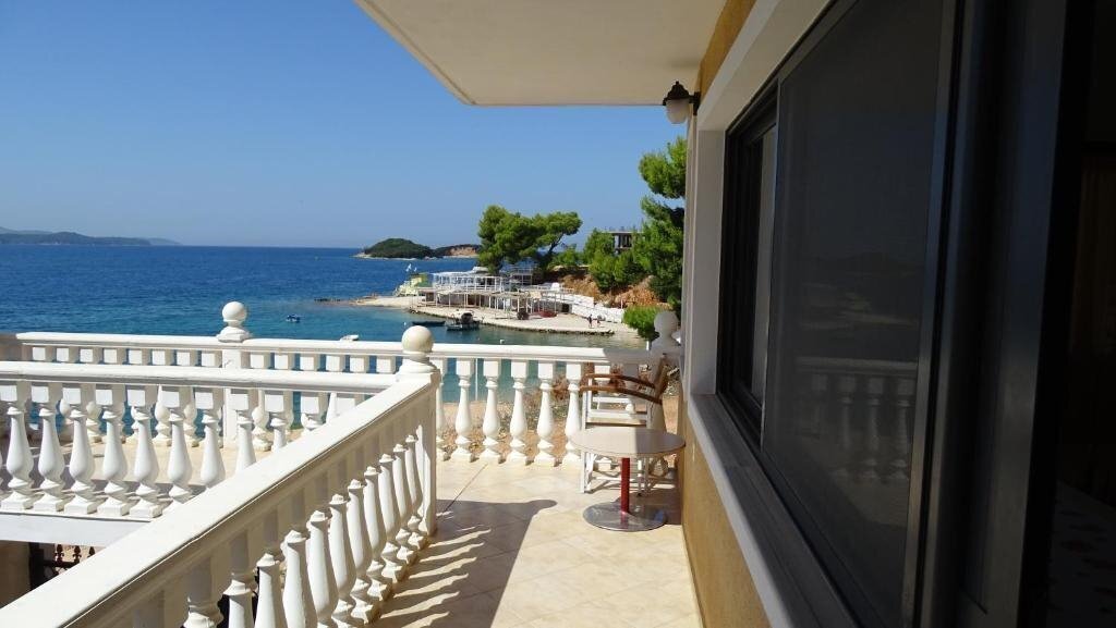 Фотографія Petro’S Apartment апартаменты