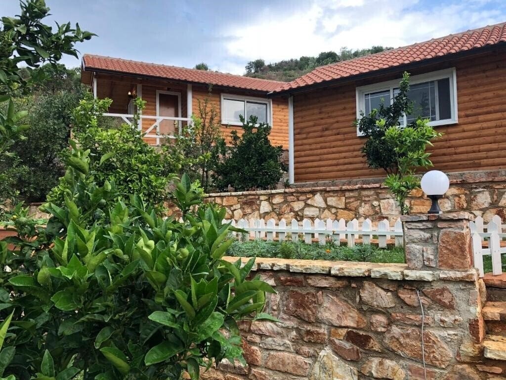 Фото The Mussel House 3*