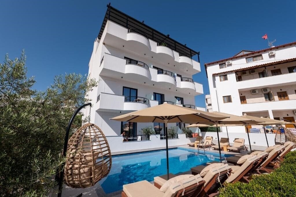 Картинка Hotel Monel 4*