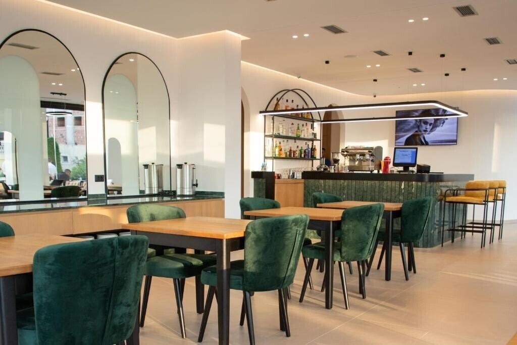 Изображение Colosseum Hotel 4*