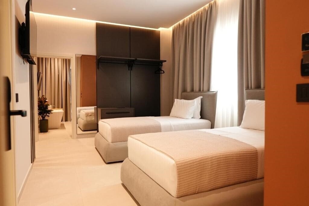 Отель Hotel Natica 4*