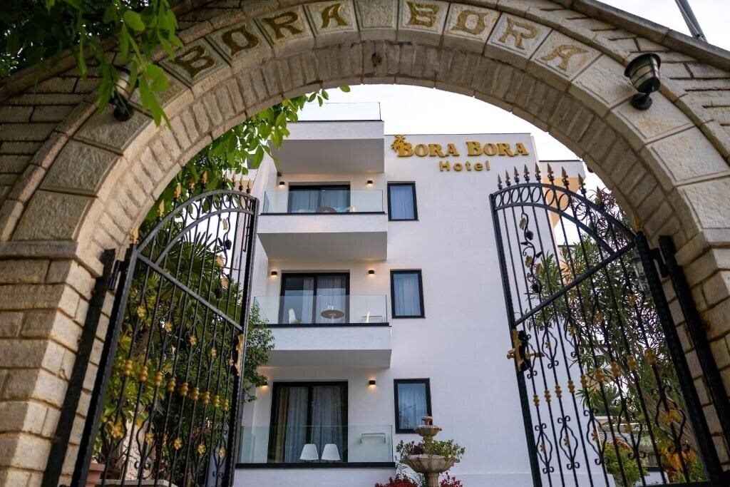 Фото Bora Bora Hotel Ksamil (ex. Villa Bora Bora) 3*