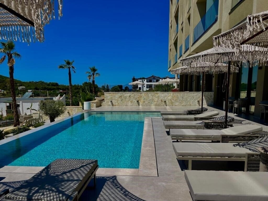 Готель Asters Hotel 4*