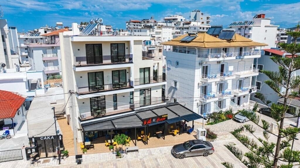 Отель Hotel Parid 4*