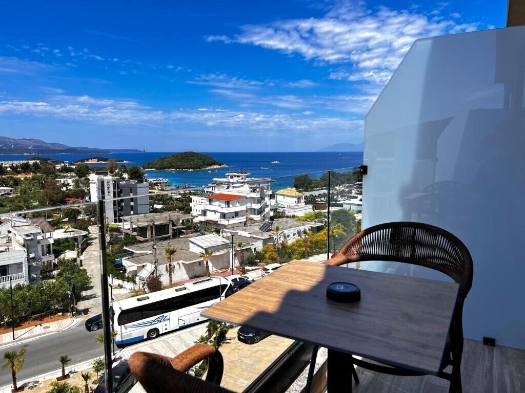 Фотография Avenue Hotel 4*