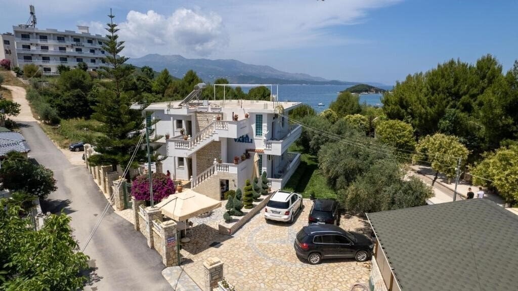 Фото Villa Vasili 4*