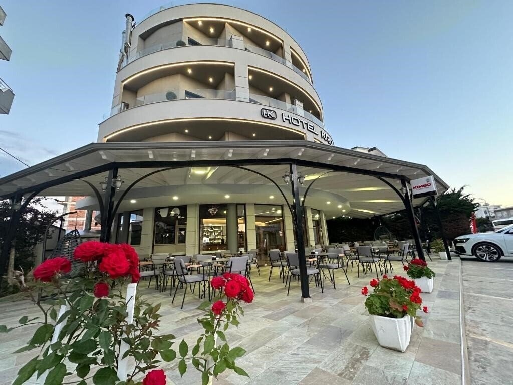 Отель Hotel Kroi 3*