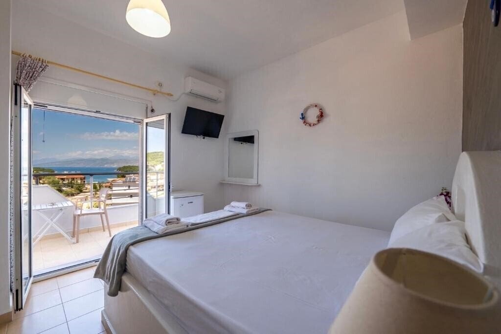 Картинка Two Mermaids Hotel 3*