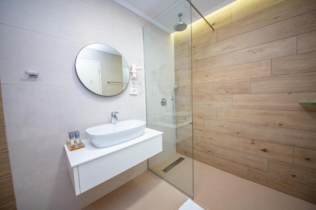 Фото Olive Hotel Ksamil 3*