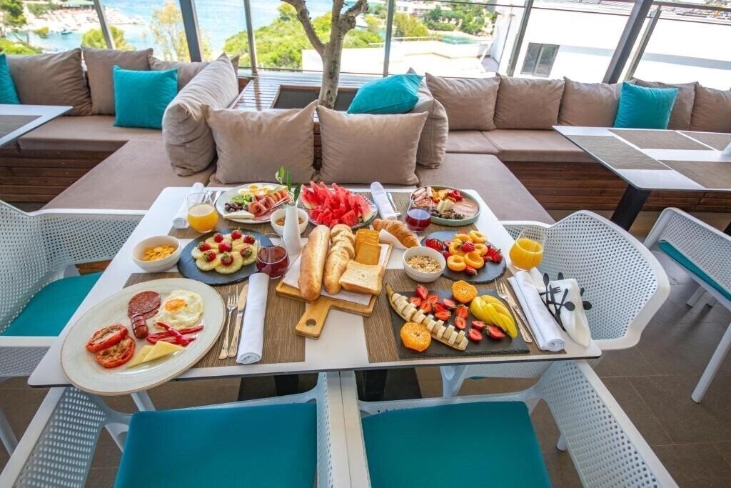 Фотографія Olive Hotel Ksamil 3*