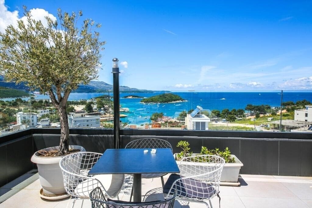 Готель Rumani 3 Islands Hotel 4*