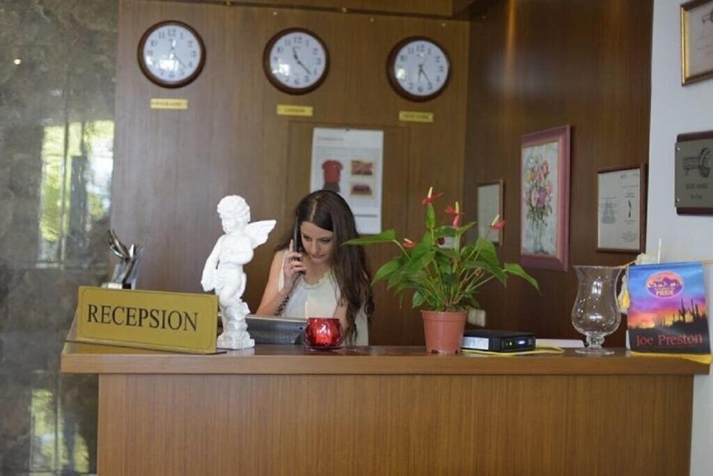 Фотографія Hotel Perla 3*