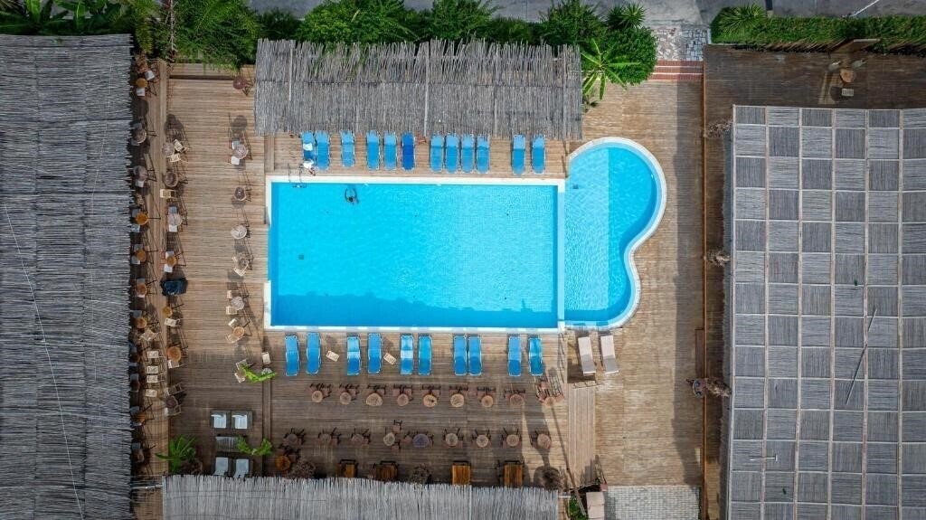 Фотография Grand Blue Aparthotel 3*