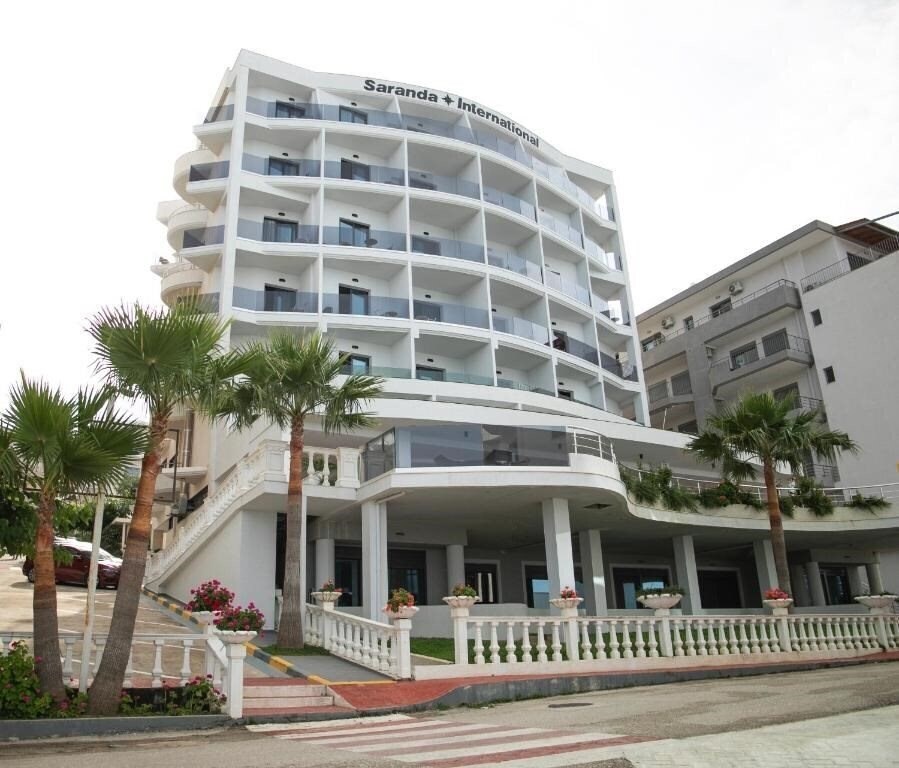 Готель Saranda International 4*