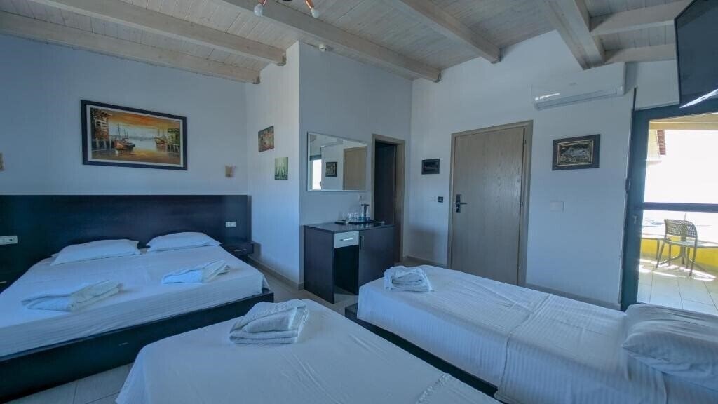 Отель Hotel Bahamas 4*
