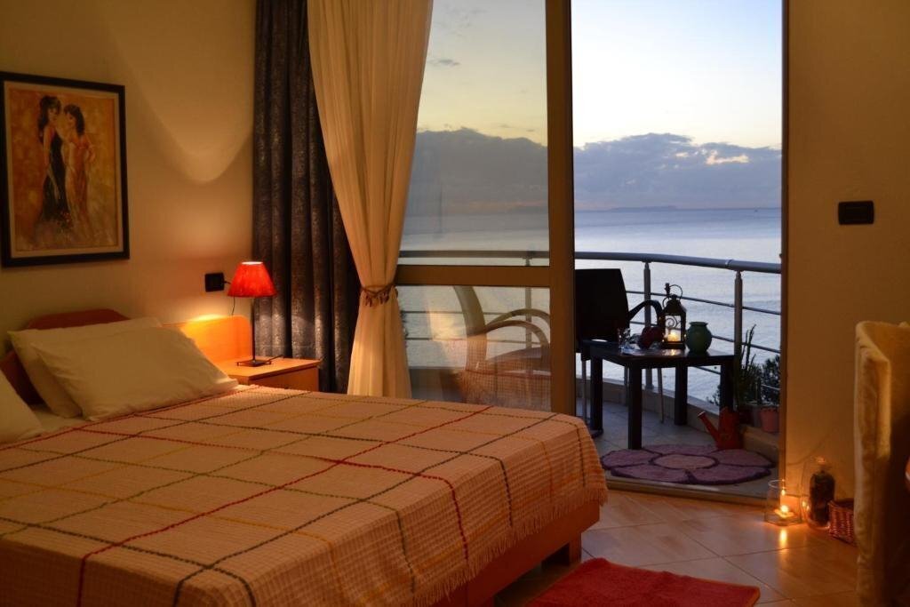 Готель Seaside Artist Hotel 3*