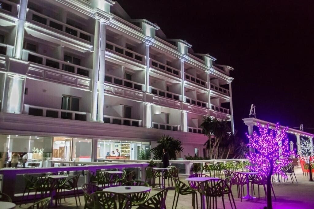 Картинка Santa Quaranta Premium Resort 5*