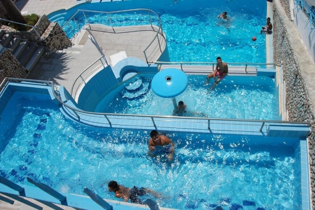 Готель Olympia Hotel Saranda 3*