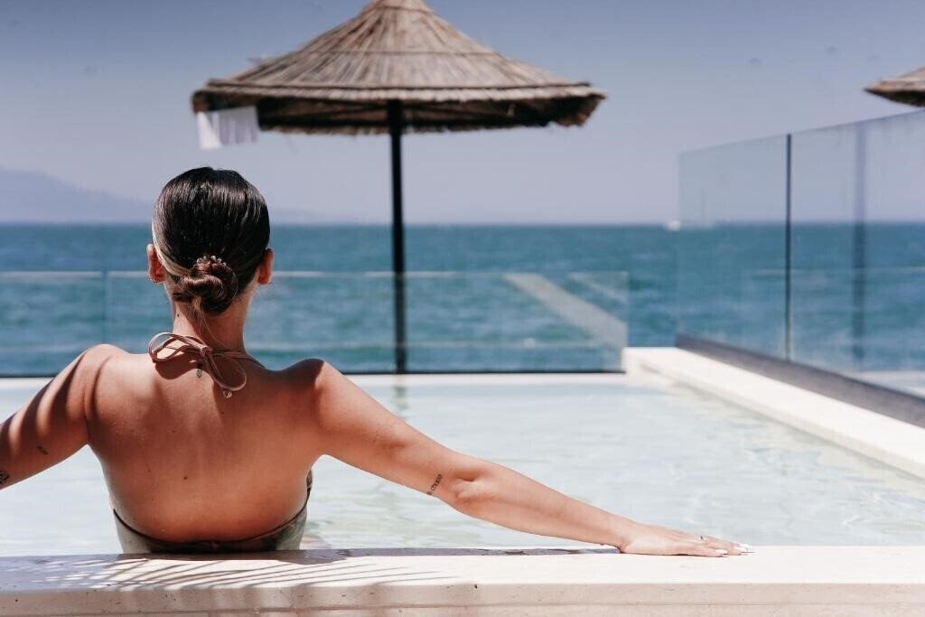 Фотографія Jaroal Saranda Hotel 4*