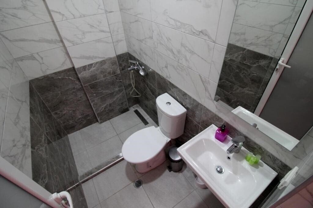 Фотографія Kapllani Apartments апартаменты