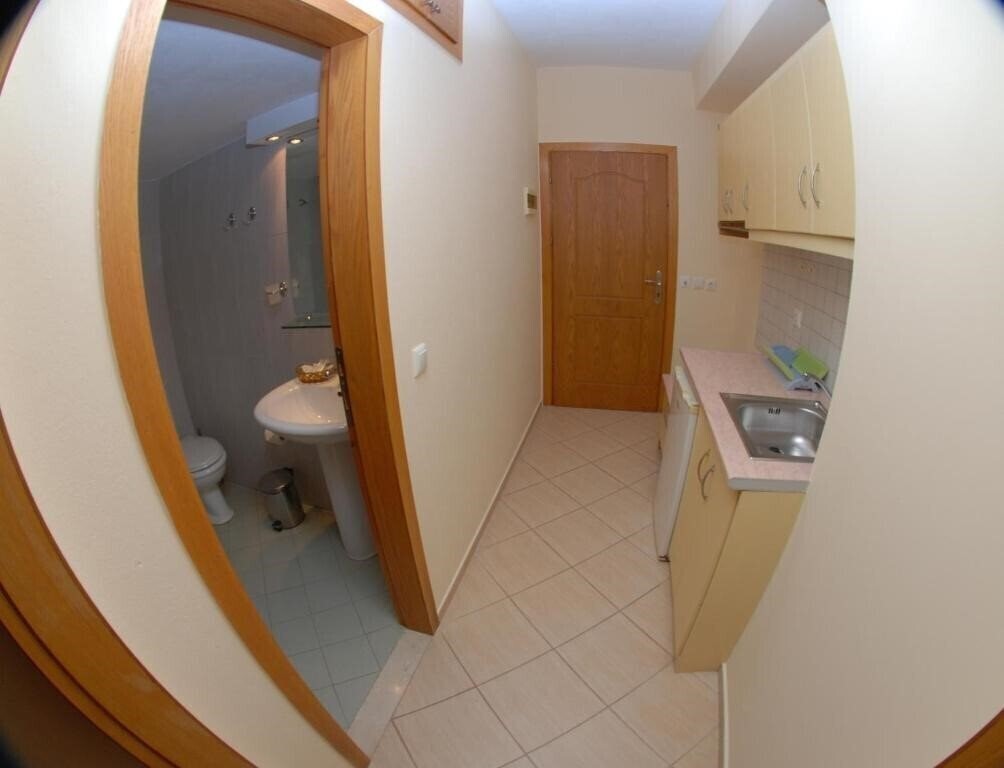 Фото Nikos Hotel & Apartments 3*