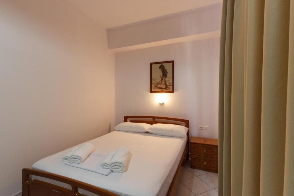 Фотографія Hotel Timi 2*