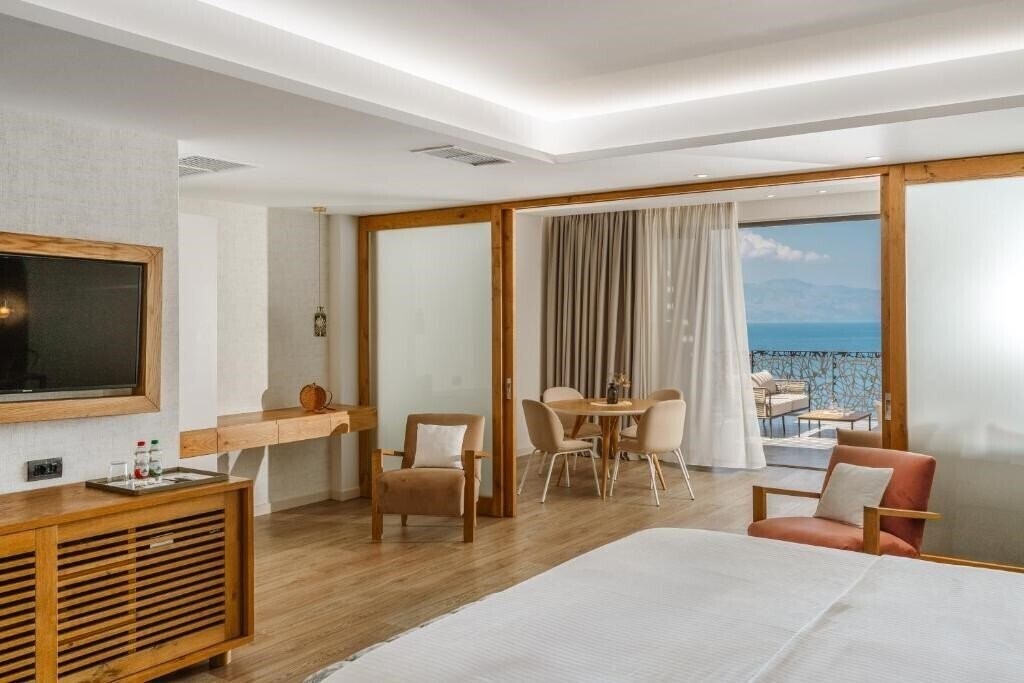 Фотографія Glow Boutique Hotel & Suites 4*