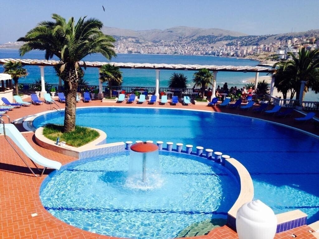 Готель Hotel Dodona 4*