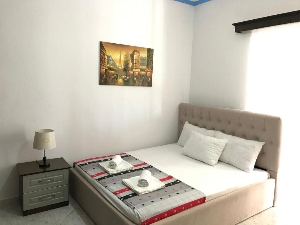 Готель Angela Apartments апартаменты