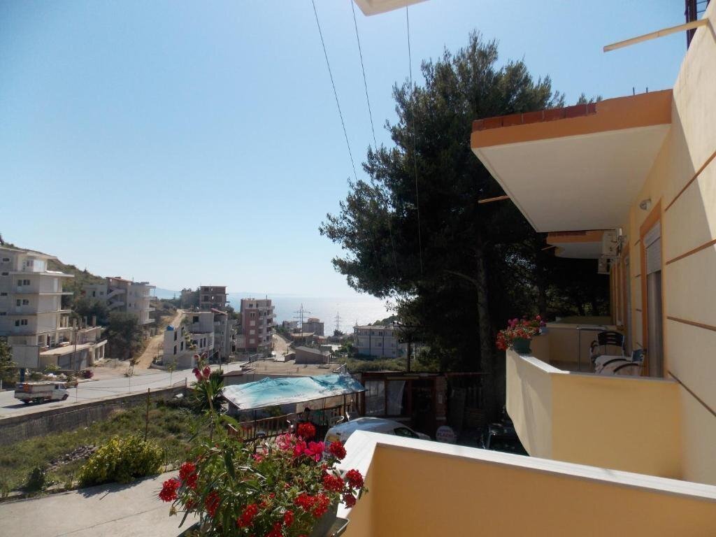 Фотографія Bledi Apartments 2*